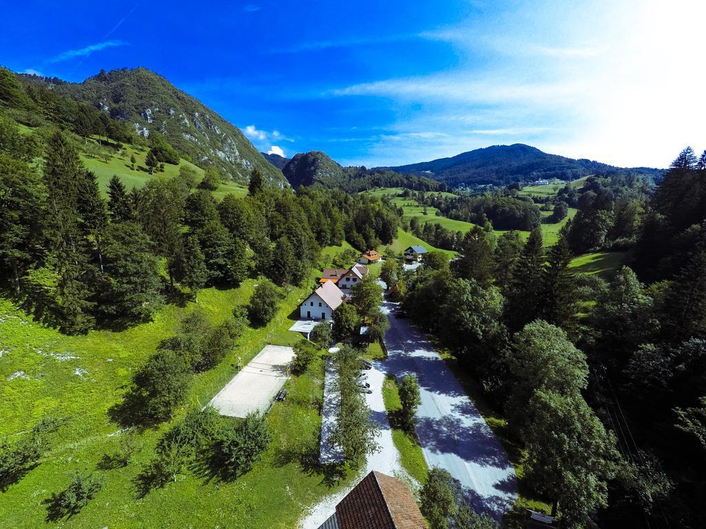 Guest House Gostisce Gacnk V Logu Cerkno Exterior foto